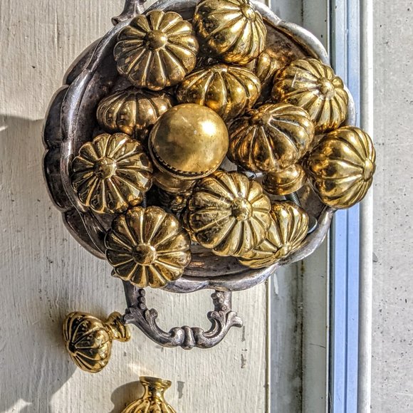 Brass Knobs Brass Pulls for Cupboards And furniture-no price drops - Picture 1 of 9